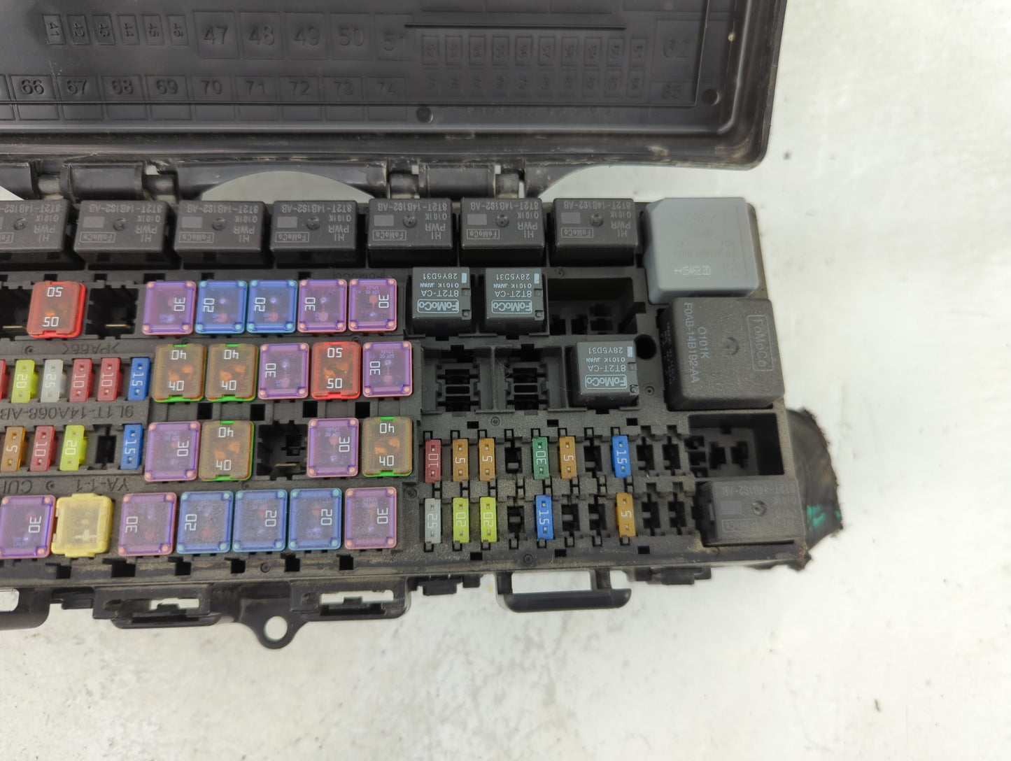 2016 Ford Expedition Fusebox Fuse Box Panel Relay Module P/N:9L1T-14A003-AA Fits OEM Used Auto Parts - Oemusedautoparts1.com