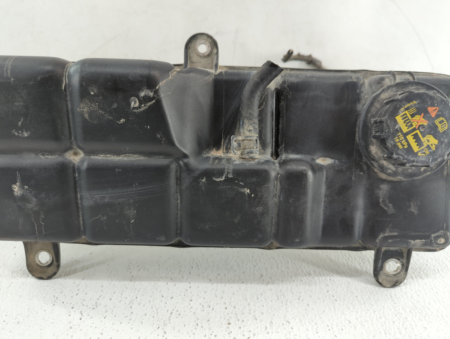 2016 Ford Expedition Radiator Coolant Overflow Expansion Tank Bottle - Oemusedautoparts1.com