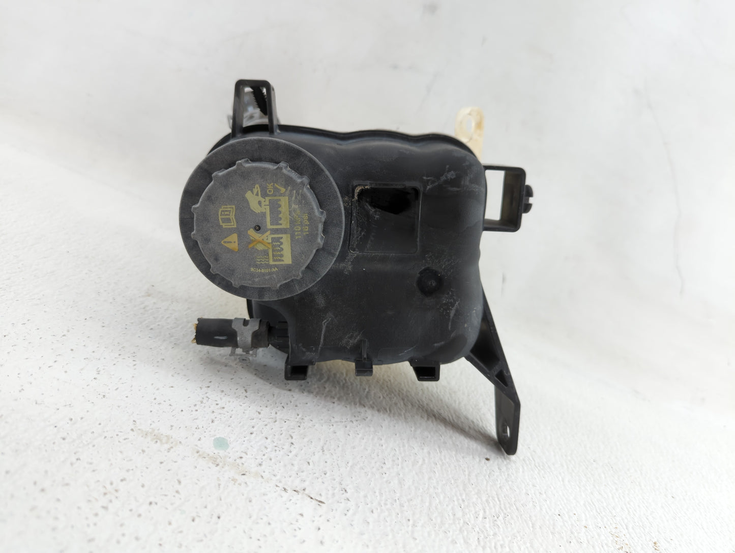 2016 Ford Expedition Radiator Coolant Overflow Expansion Tank Bottle - Oemusedautoparts1.com