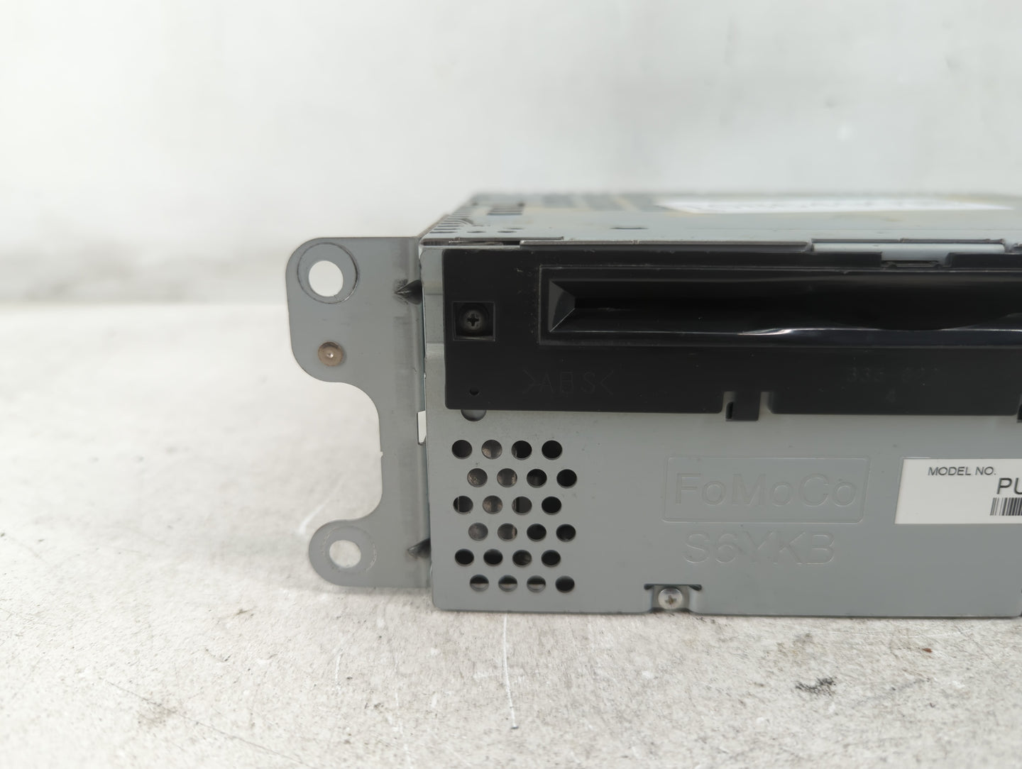 2016-2017 Ford Explorer Radio AM FM Cd Player Receiver Replacement P/N:GB5T-19C107-BF GB5T-19C107-BG Fits Fits 2016 2017 OEM
