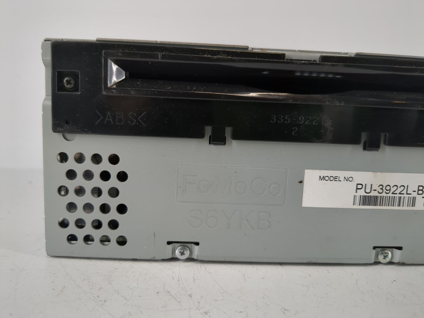 2016-2017 Ford Explorer Radio AM FM Cd Player Receiver Replacement P/N:GB5T-19C107-BG Fits Fits 2016 2017 OEM Used Auto Part