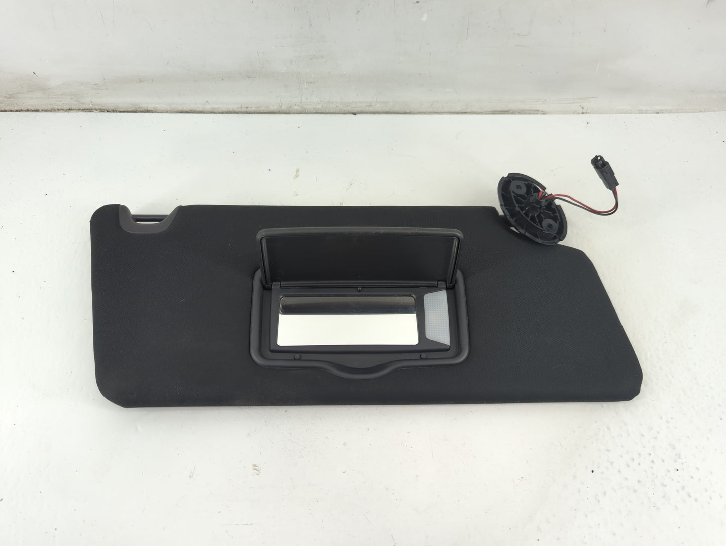 2016 Ford Explorer Sun Visor Shade Replacement Passenger Right Mirror Fits OEM Used Auto Parts - Oemusedautoparts1.com
