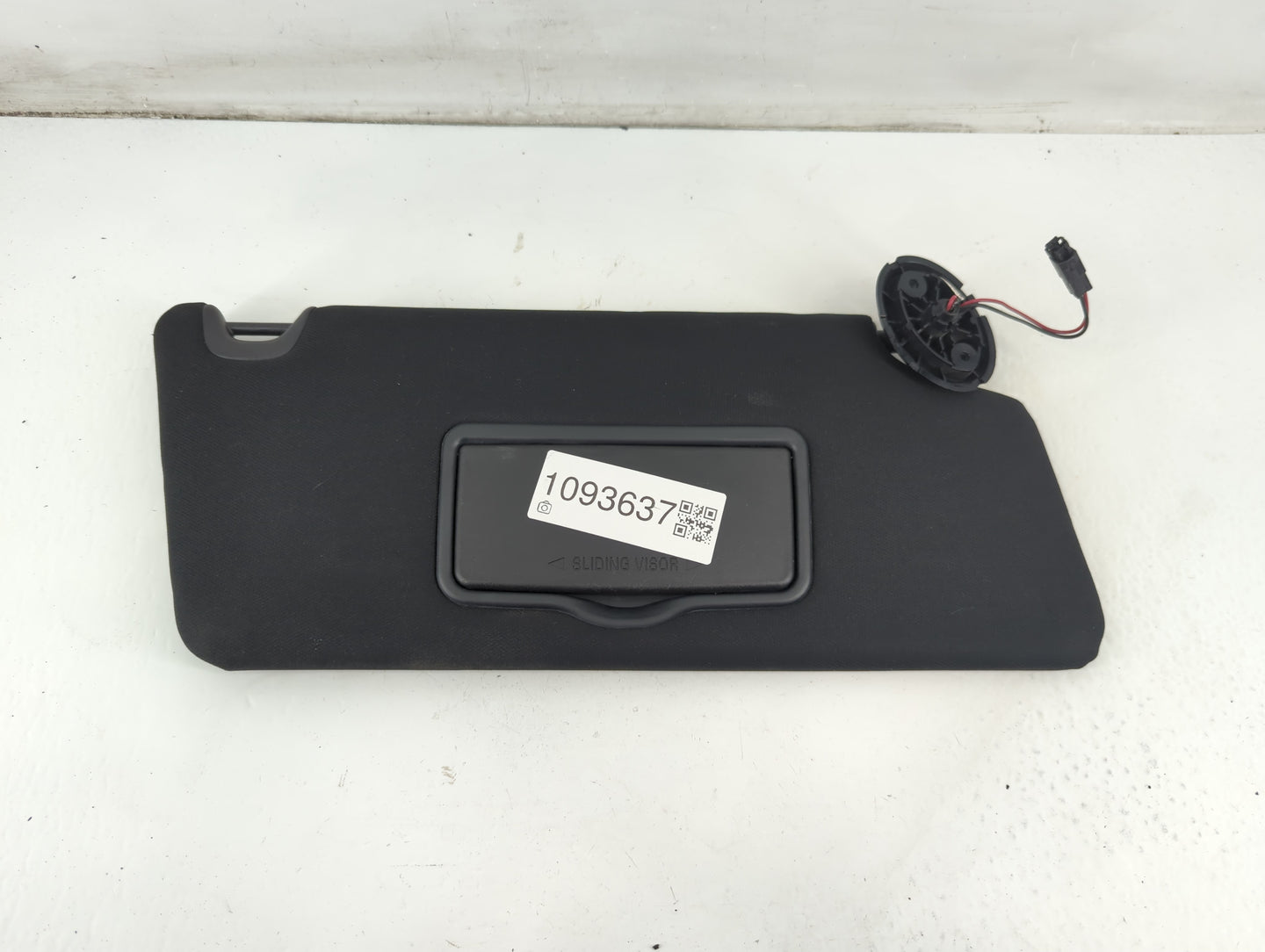 2016 Ford Explorer Sun Visor Shade Replacement Passenger Right Mirror Fits OEM Used Auto Parts - Oemusedautoparts1.com