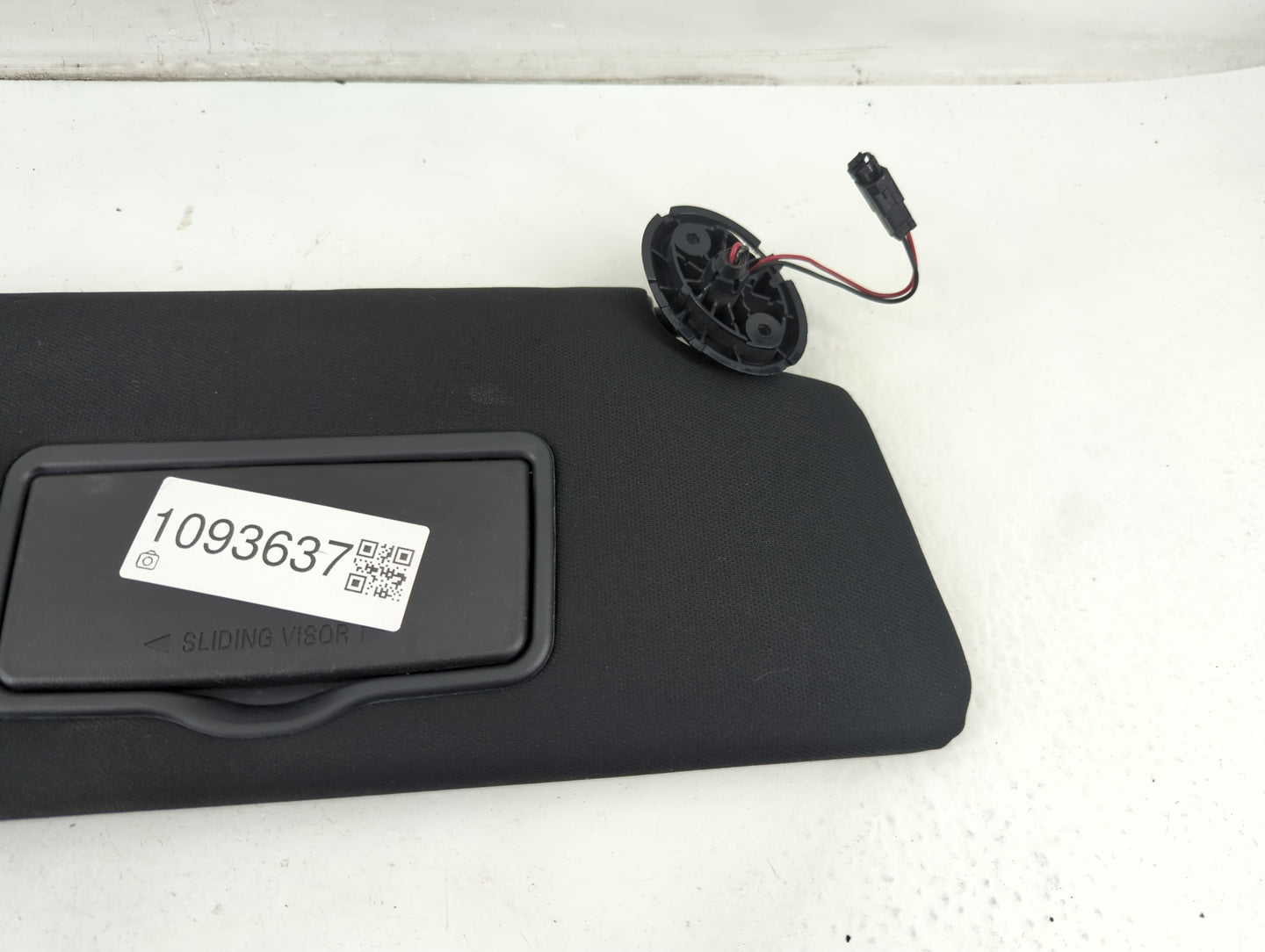 2016 Ford Explorer Sun Visor Shade Replacement Passenger Right Mirror Fits OEM Used Auto Parts - Oemusedautoparts1.com