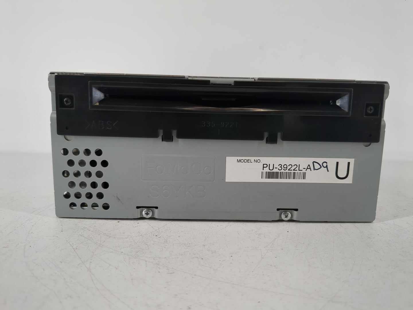 2016-2017 Ford Explorer Radio AM FM Cd Player Receiver Replacement P/N:GB5T-19C107-BF Fits Fits 2016 2017 OEM Used Auto Part