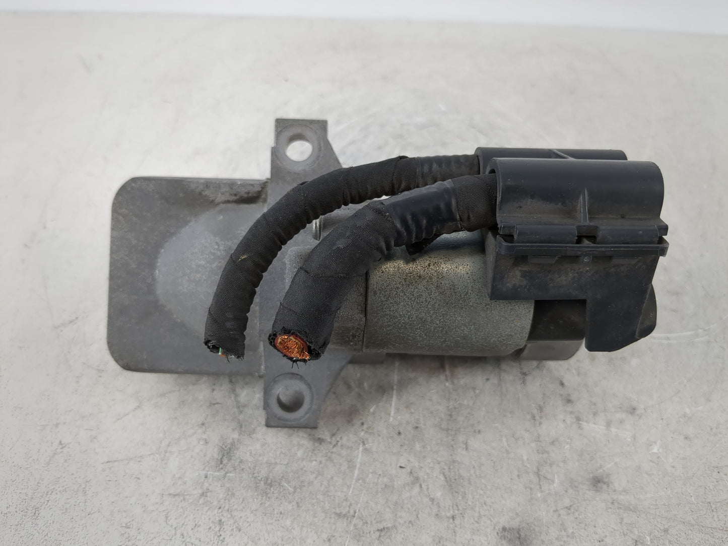 2013-2019 Ford Explorer Car Starter Motor Solenoid OEM Fits Fits 2012 2013 2014 2015 2016 2017 2018 2019 2020 OEM Used Auto 