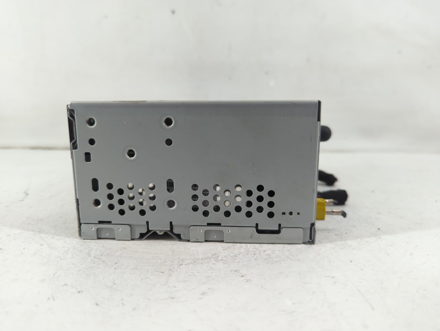 2016-2017 Ford Explorer Radio AM FM Cd Player Receiver Replacement P/N:GB5T-19C107-KB Fits Fits 2016 2017 OEM Used Auto Part