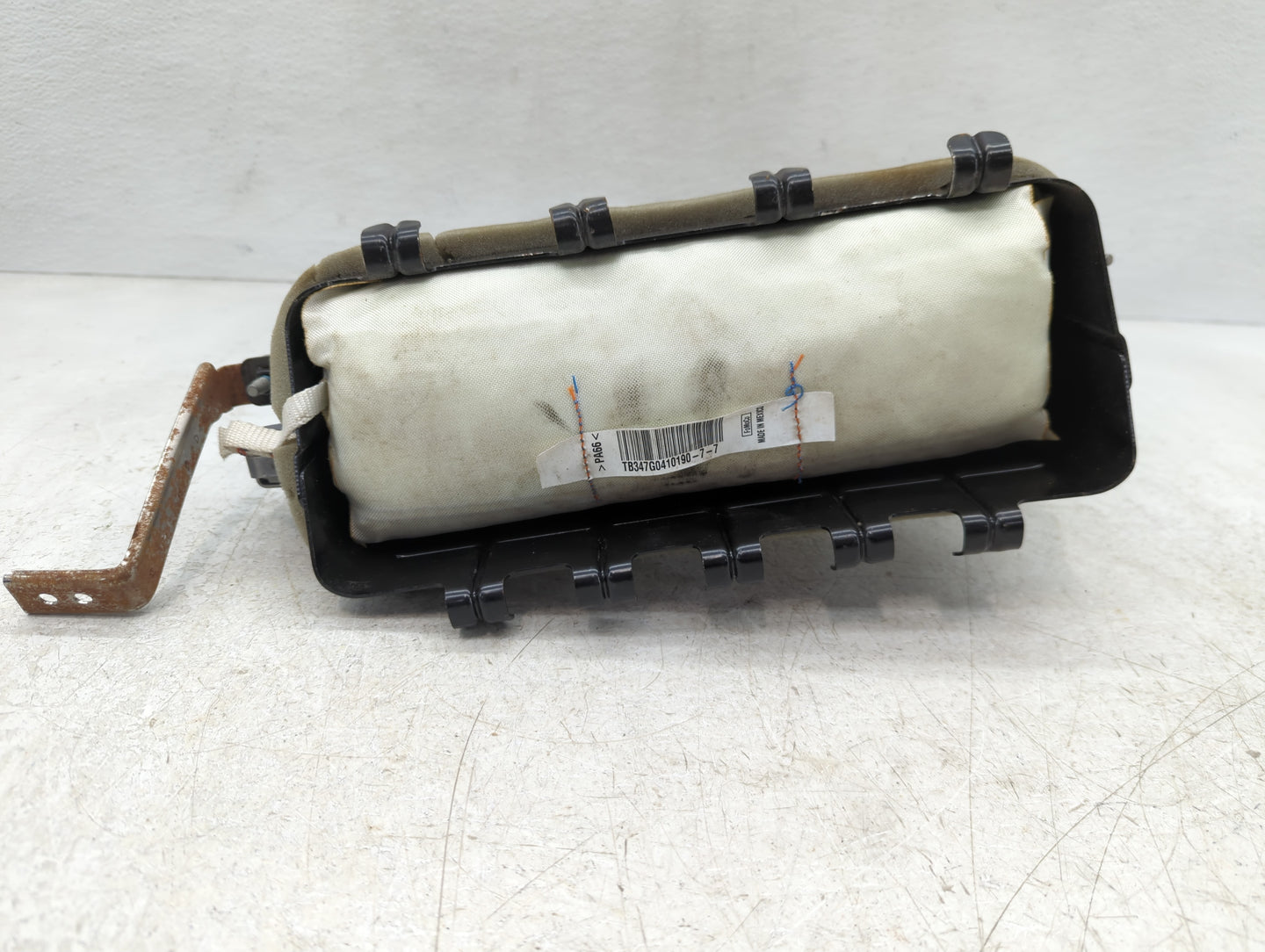 2016 Ford Explorer Air Bag Passenger Right Dashboard OEM P/N:DB53-78044A74-AF Fits OEM Used Auto Parts - Oemusedautoparts1.c