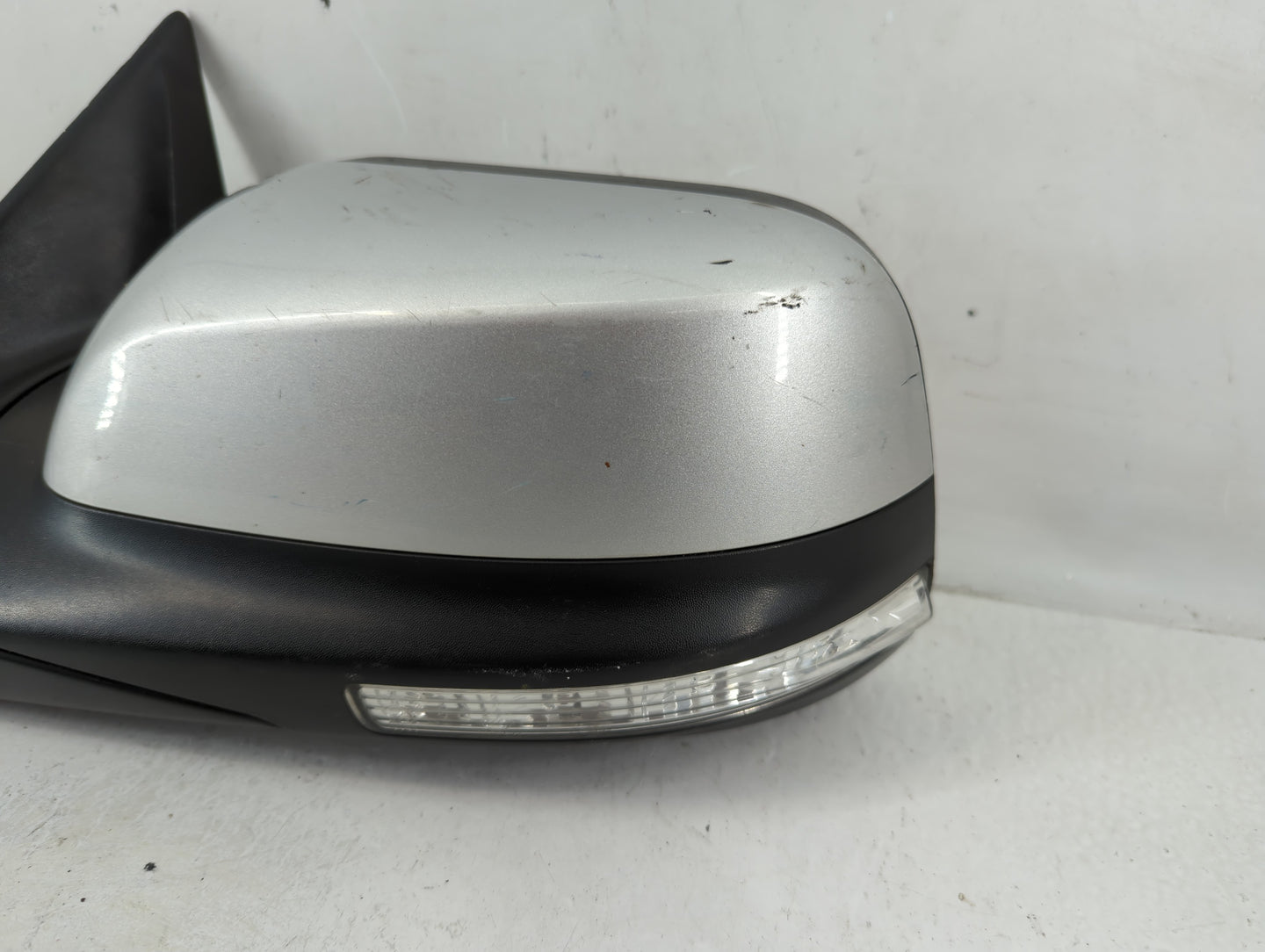 2016-2018 Ford Explorer Driver Side View Mirror - Left Door Mirror OEM Used - Oemusedautoparts1.com