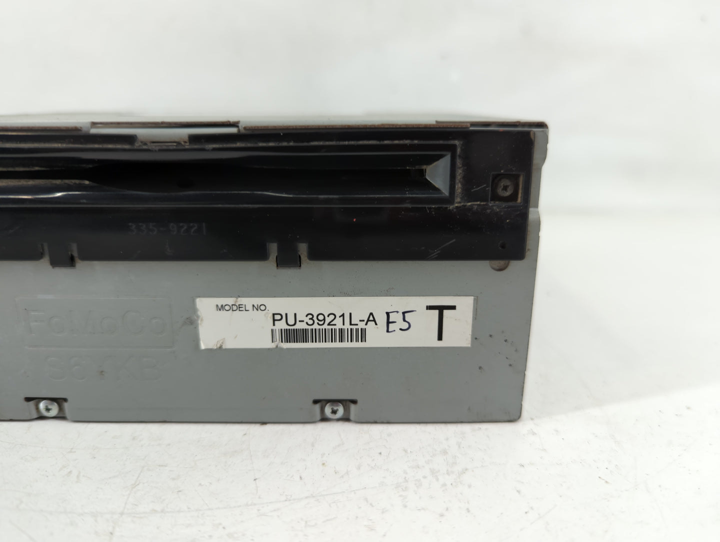 2016-2017 Ford Explorer Radio AM FM Cd Player Receiver Replacement P/N:GB5T-19C107-AF Fits Fits 2016 2017 OEM Used Auto Part