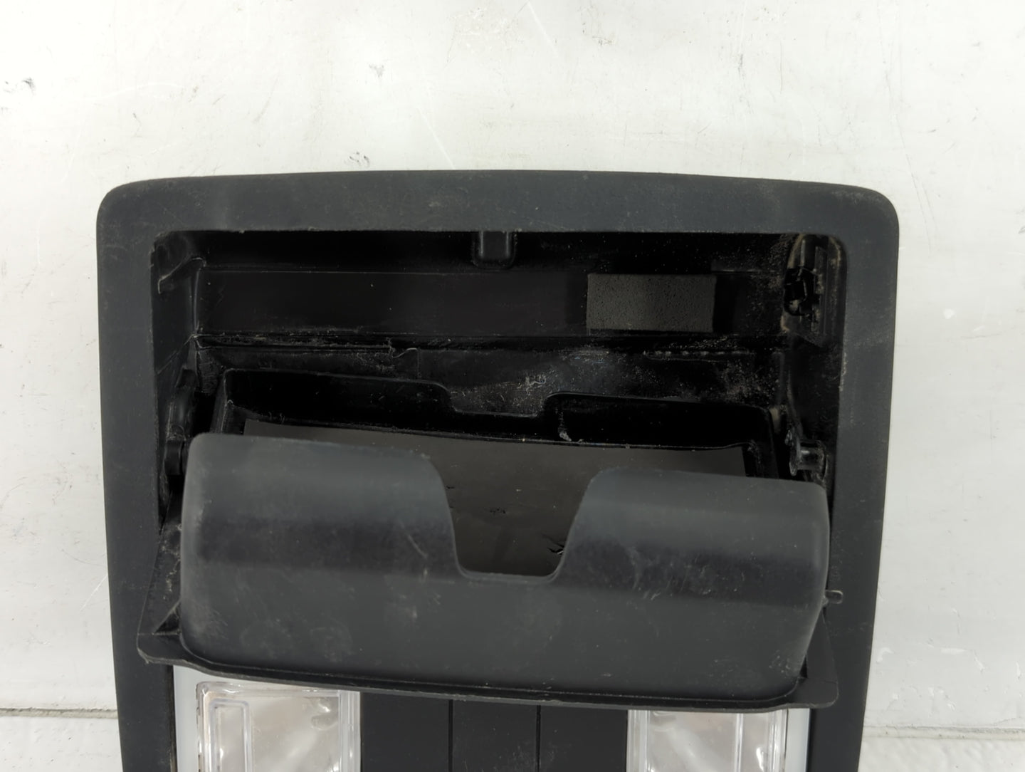 2016 Ford Explorer Overhead Roof Console - Oemusedautoparts1.com
