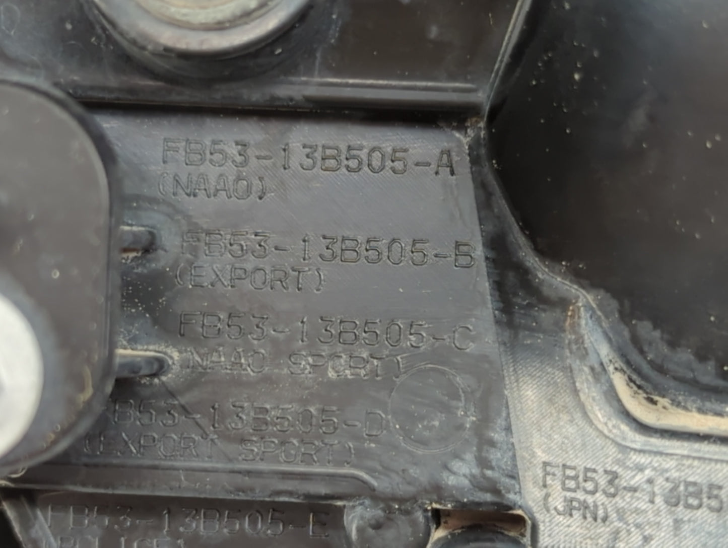 2016 Ford Explorer Tail Light Assembly Driver Left OEM P/N:FB53-13B505-A Fits OEM Used Auto Parts - Oemusedautoparts1.com