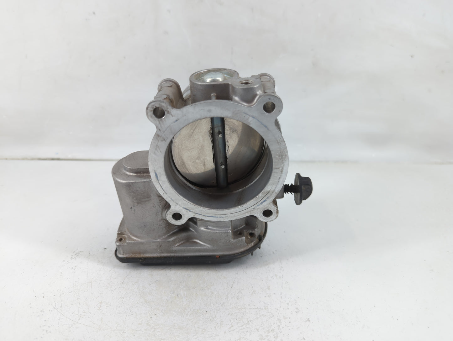 2011-2019 Ford Explorer Throttle Body P/N:4C1602B-0121 Fits Fits 2011 2012 2013 2014 2015 2016 2017 2018 2019 OEM Used Auto 