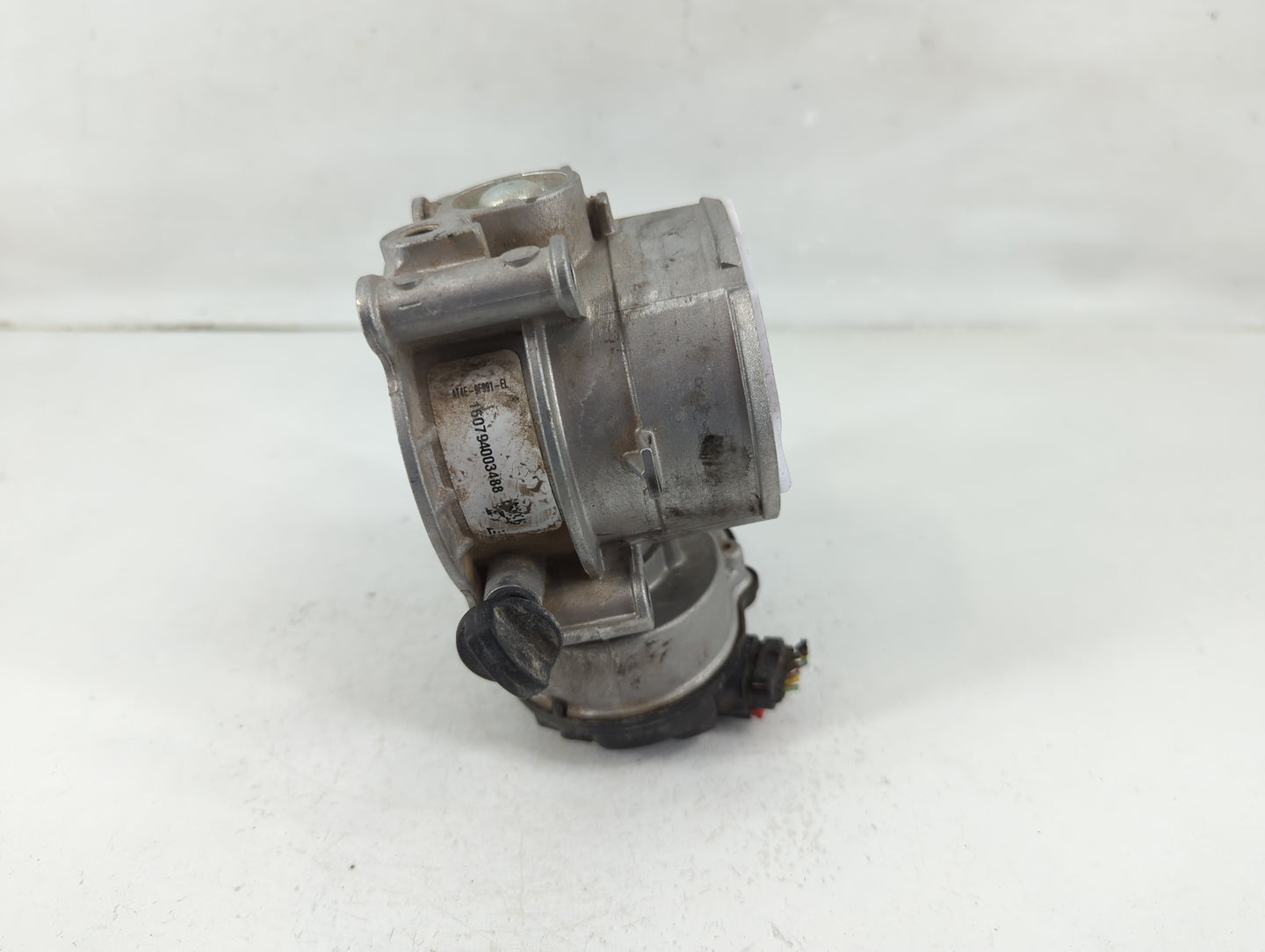 2011-2019 Ford Explorer Throttle Body P/N:4C1602B-0121 Fits Fits 2011 2012 2013 2014 2015 2016 2017 2018 2019 OEM Used Auto 