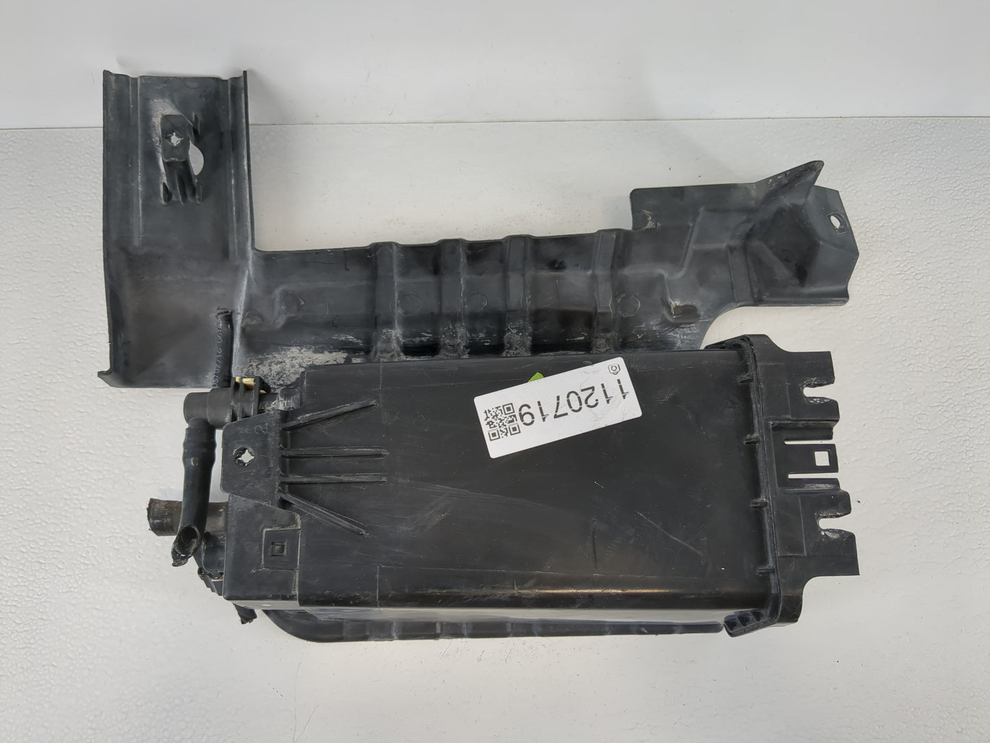 2016 Ford Explorer Fuel Vapor Charcoal Canister 1120719 - Oemusedautoparts1.com