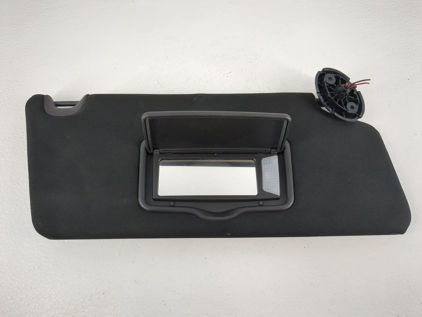 2016 Ford Explorer Sun Visor Shade Replacement Passenger Right Mirror Fits OEM Used Auto Parts - Oemusedautoparts1.com