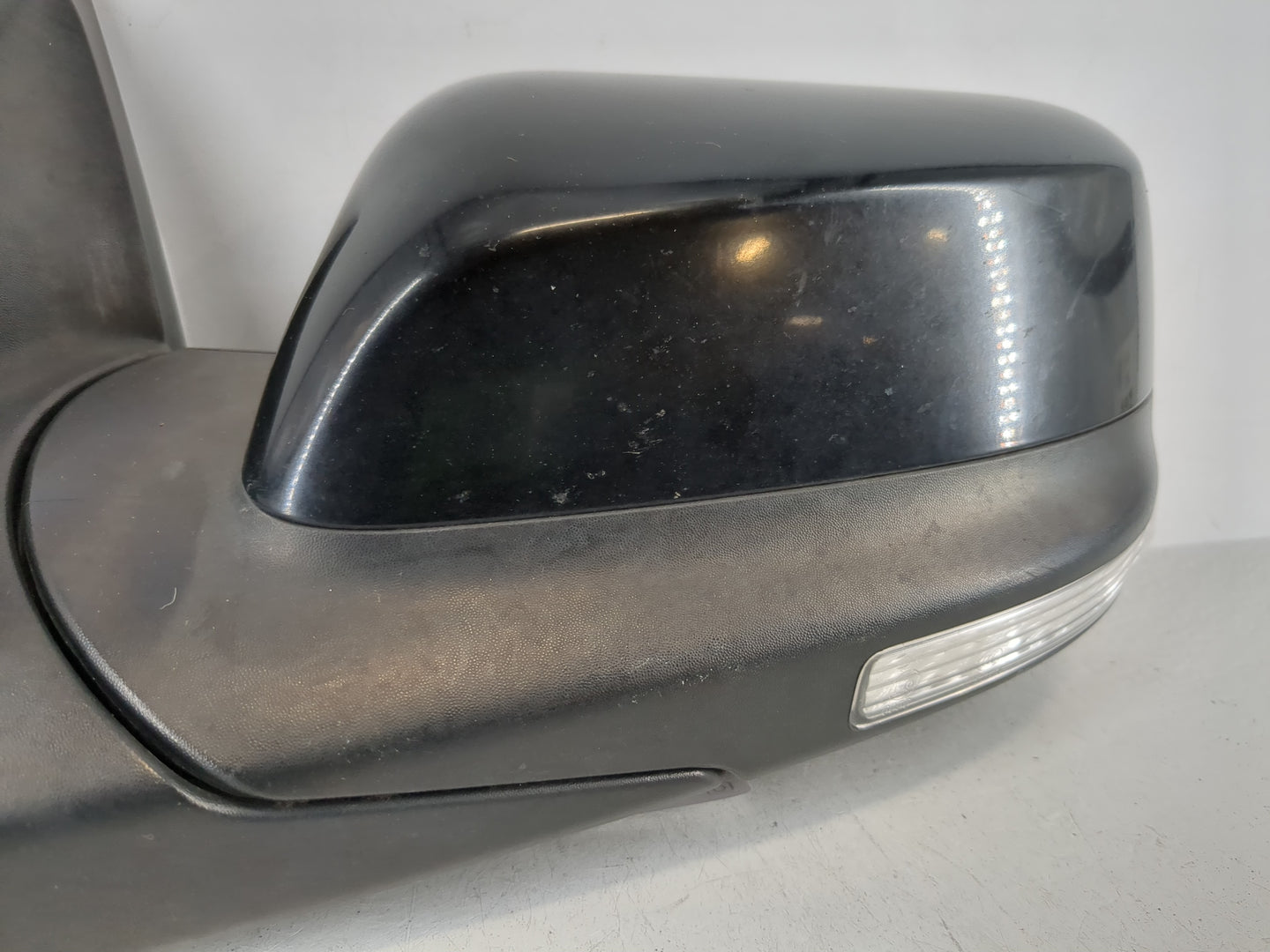 2016 Ford Explorer Driver Side View Mirror - Left Door Mirror OEM Used - Oemusedautoparts1.com