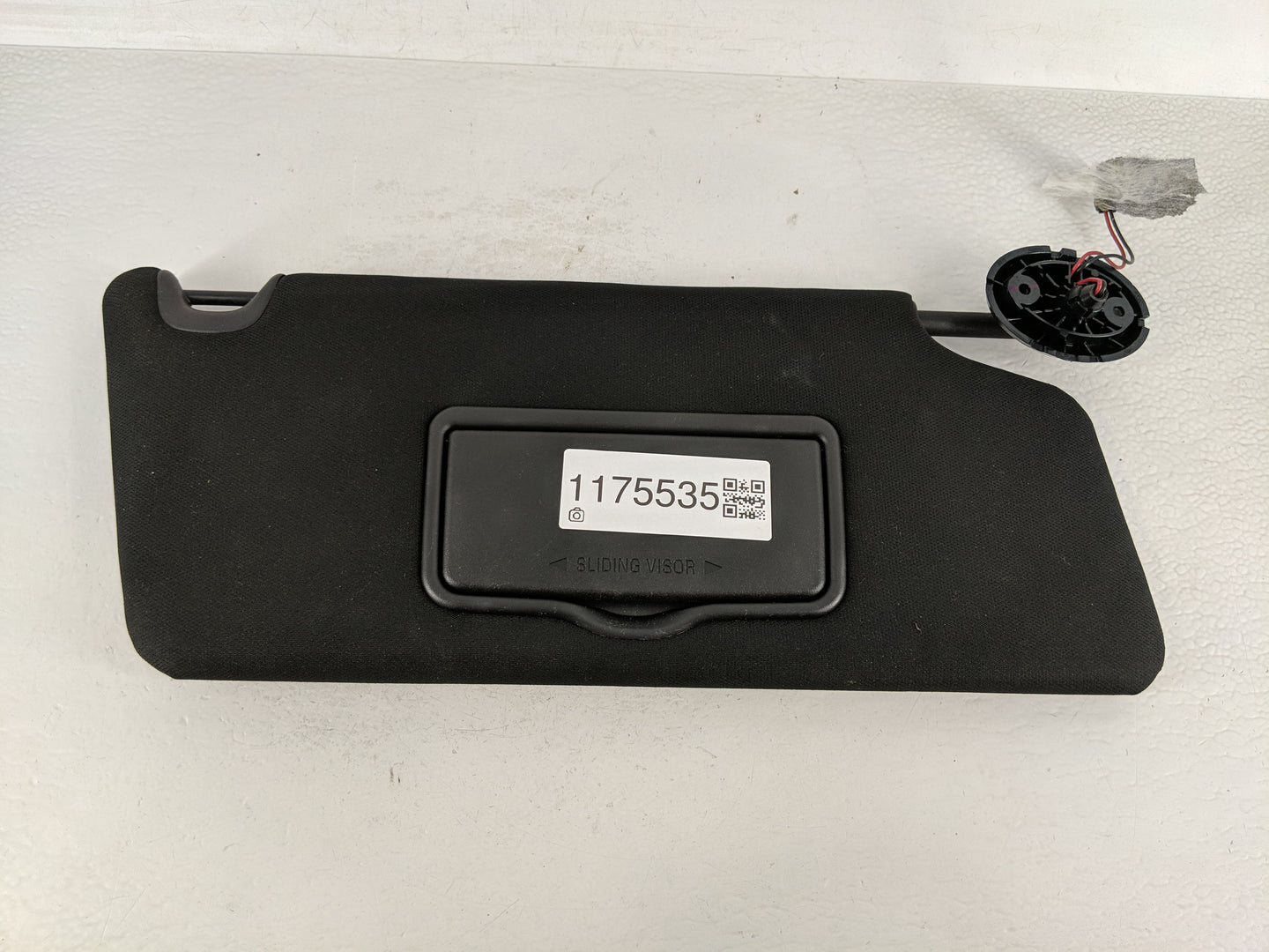 2016 Ford Explorer Sun Visor Shade Replacement Passenger Right Mirror Fits OEM Used Auto Parts - Oemusedautoparts1.com