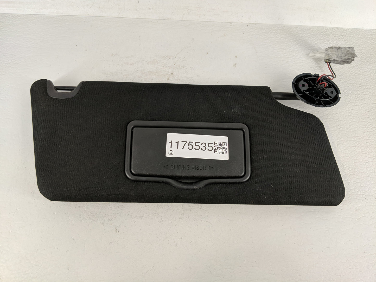 2016 Ford Explorer Sun Visor Shade Replacement Passenger Right Mirror Fits OEM Used Auto Parts - Oemusedautoparts1.com