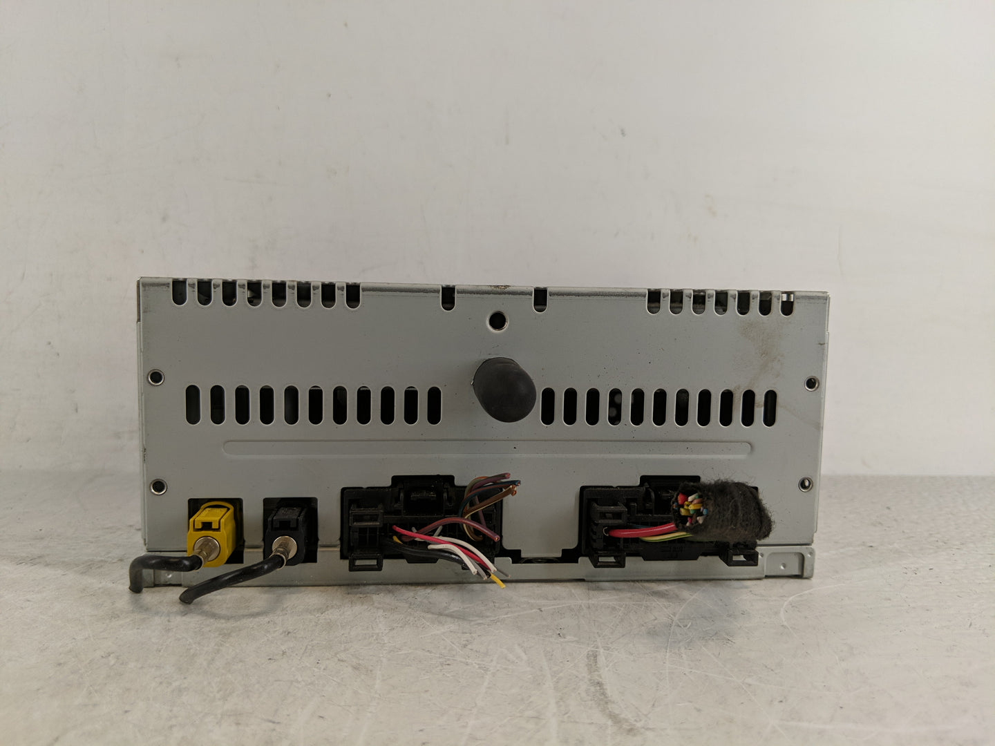 2016 Ford Explorer Radio AM FM Cd Player Receiver Replacement P/N:GB5T-19C107-FF Fits OEM Used Auto Parts - Oemusedautoparts