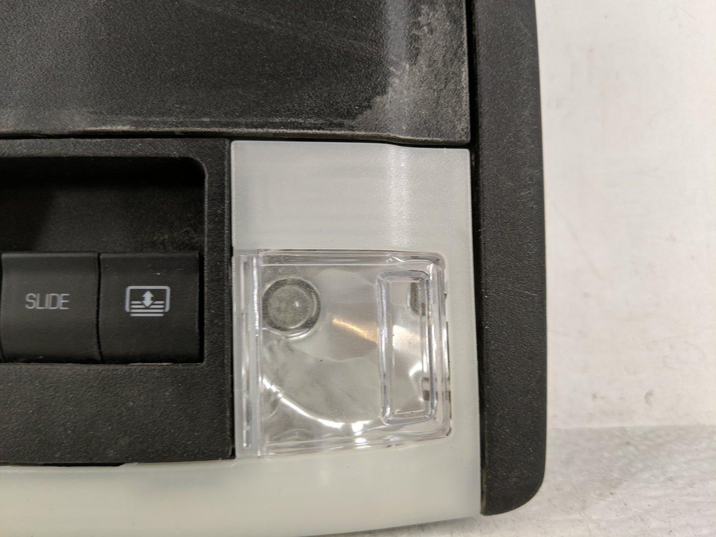 2016 Ford Explorer Overhead Roof Console 1188788 - Oemusedautoparts1.com