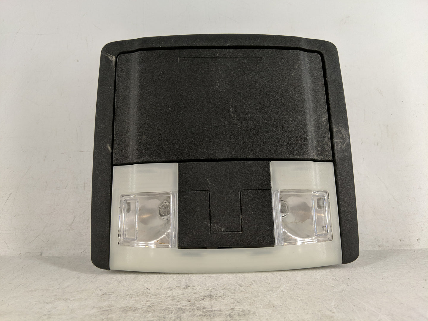 2016 Ford Explorer Overhead Roof Console - Oemusedautoparts1.com