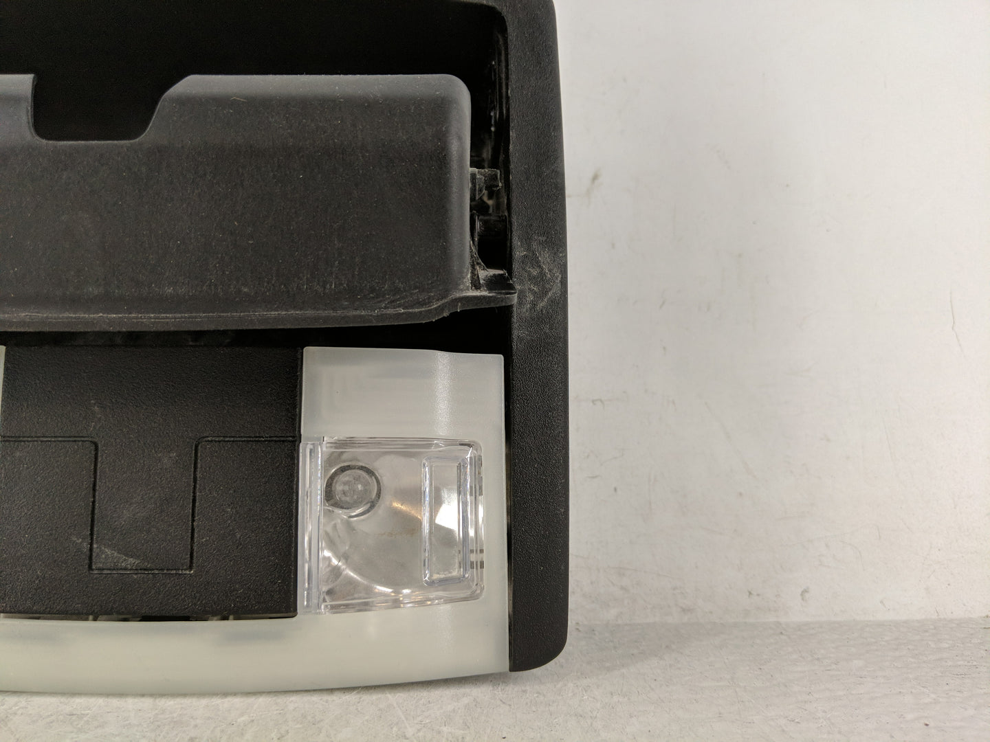 2016 Ford Explorer Overhead Roof Console - Oemusedautoparts1.com