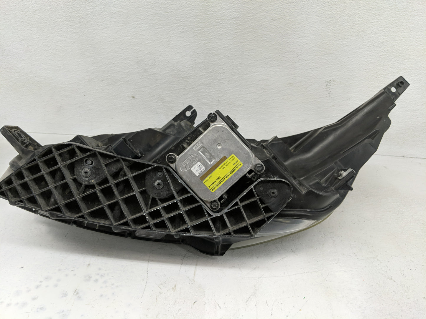 2016 Ford Explorer Driver Left Oem Head Light Headlight Lamp - Oemusedautoparts1.com