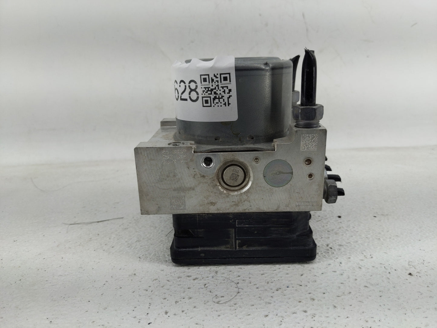 2016 Ford Explorer ABS Pump Control Module Replacement P/N:FB53-2C405-AE Fits OEM Used Auto Parts - Oemusedautoparts1.com