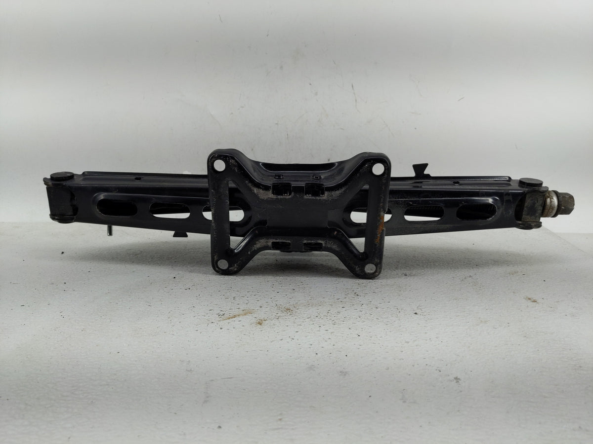 2016 Ford Explorer Spare Scissor Car Jack - Oemusedautoparts1.com