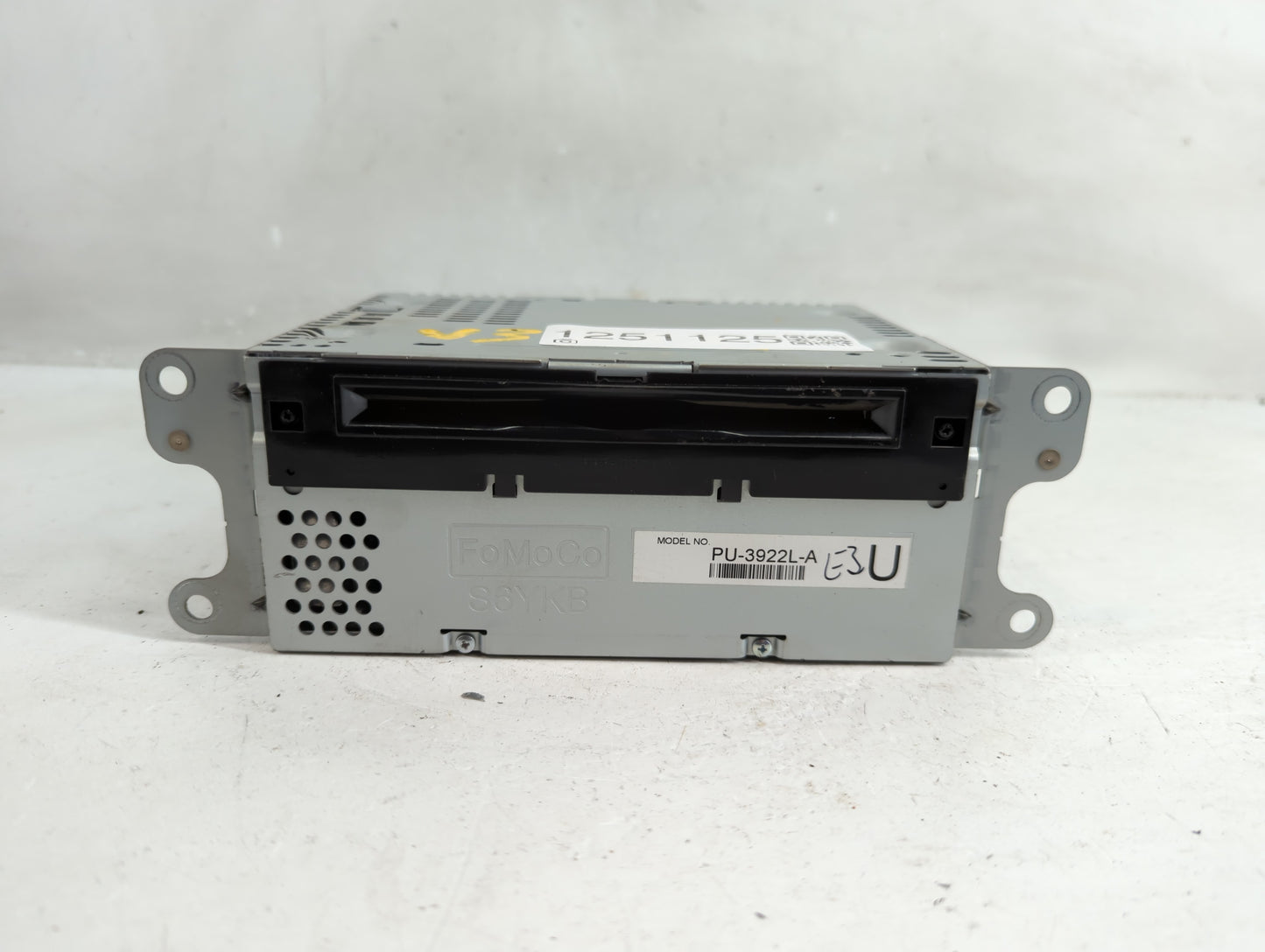 2016-2017 Ford Explorer Radio AM FM Cd Player Receiver Replacement P/N:S6YKB Fits Fits 2016 2017 OEM Used Auto Parts - Oemus