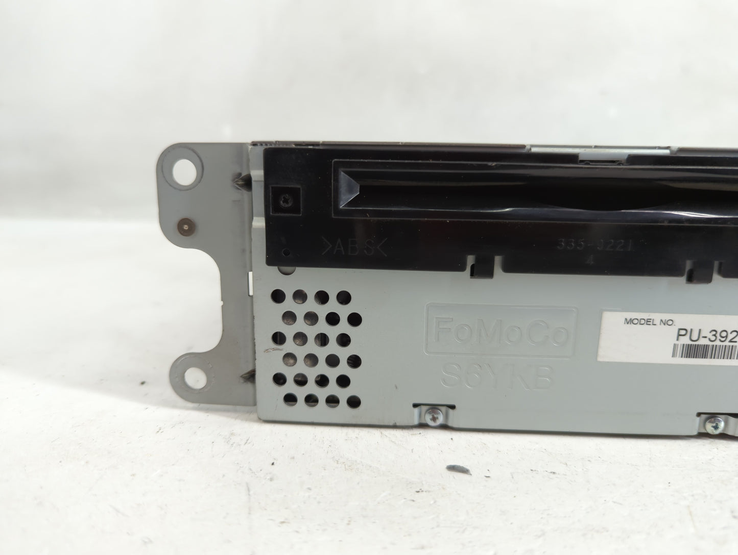 2016-2017 Ford Explorer Radio AM FM Cd Player Receiver Replacement P/N:S6YKB Fits Fits 2016 2017 OEM Used Auto Parts - Oemus