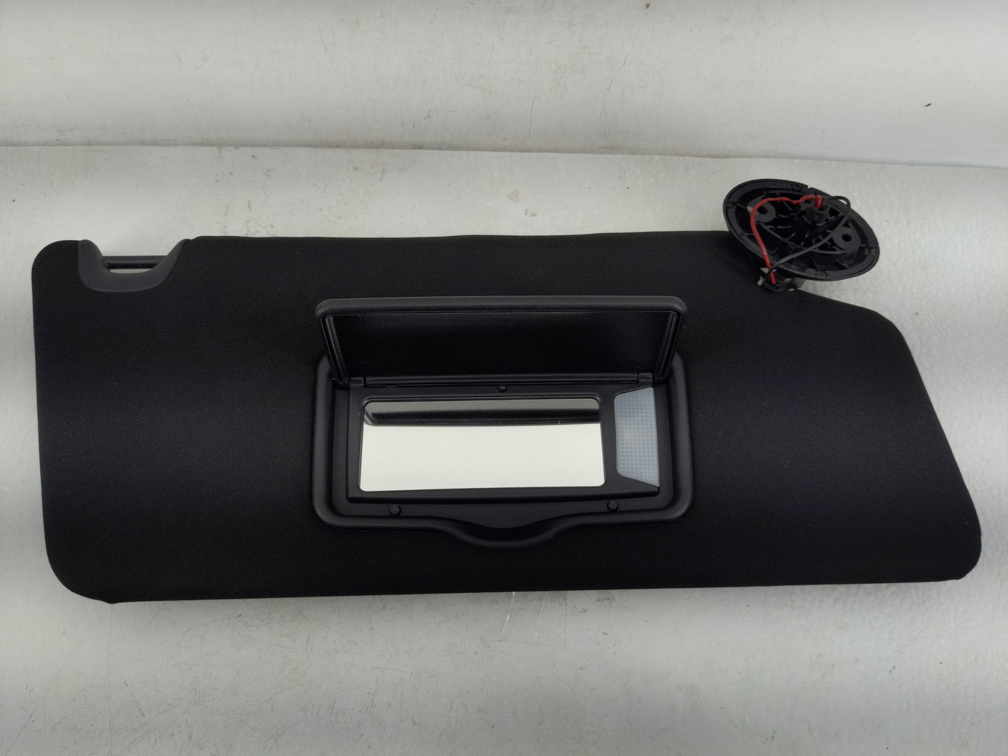 2016 Ford Explorer Sun Visor Shade Replacement Passenger Right Mirror Fits OEM Used Auto Parts - Oemusedautoparts1.com