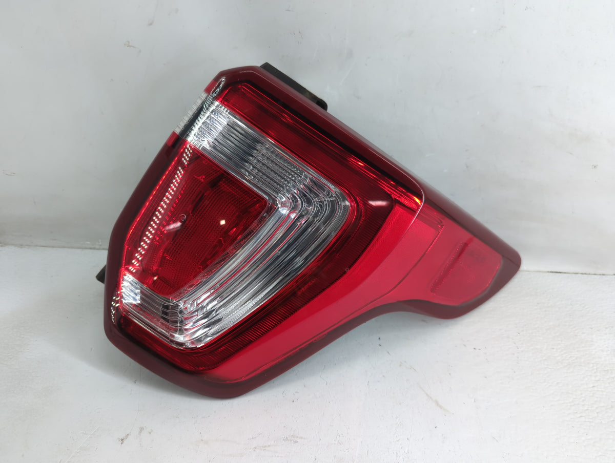 2016-2019 Ford Explorer Tail Light Assembly Passenger Right OEM P/N:FB53-13A414-A Fits Fits 2016 2017 2018 2019 OEM Used Aut