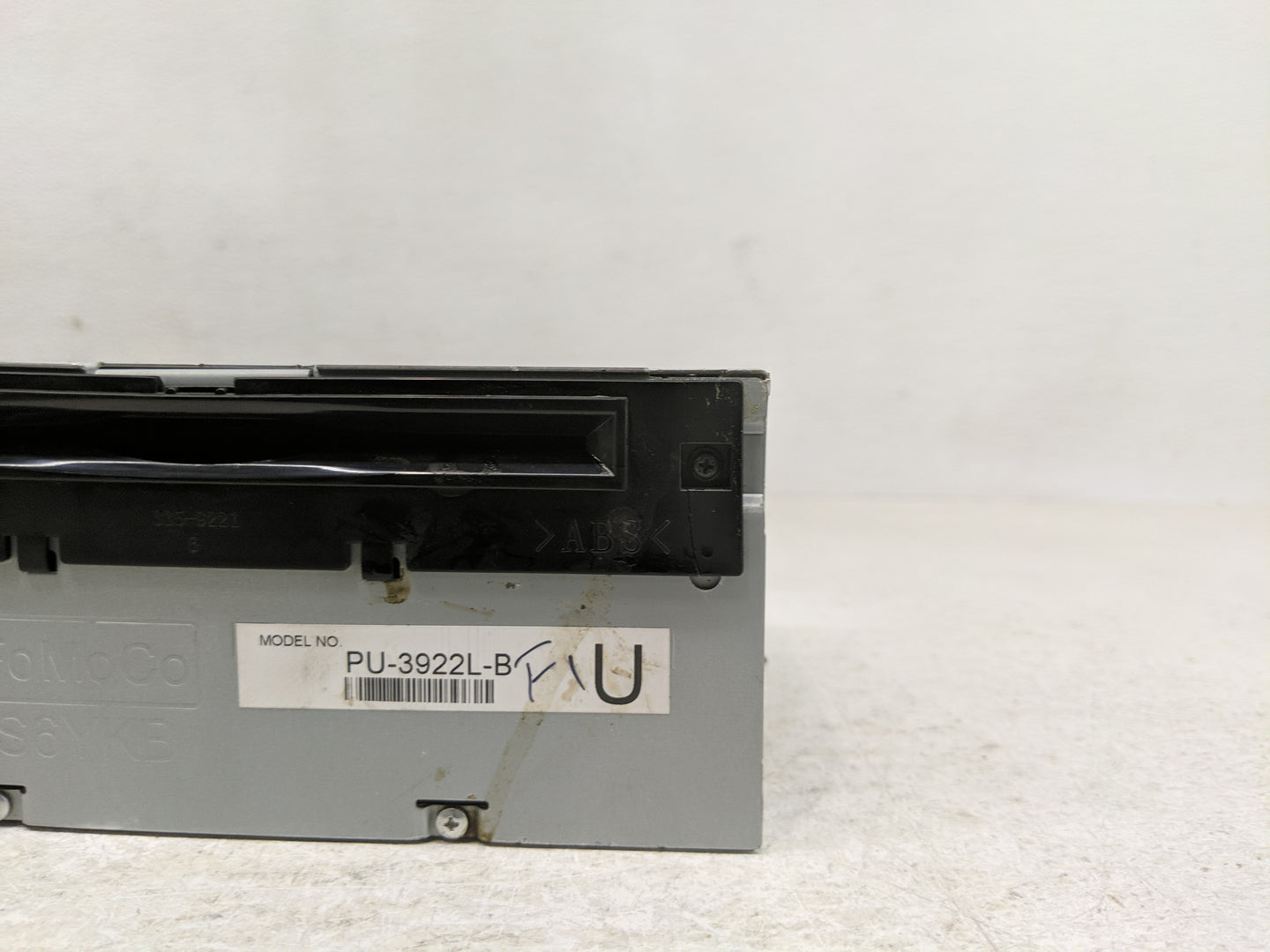 2016-2017 Ford Explorer Radio AM FM Cd Player Receiver Replacement P/N:GB5T-19C107-BG S6YKB Fits Fits 2016 2017 OEM Used Aut