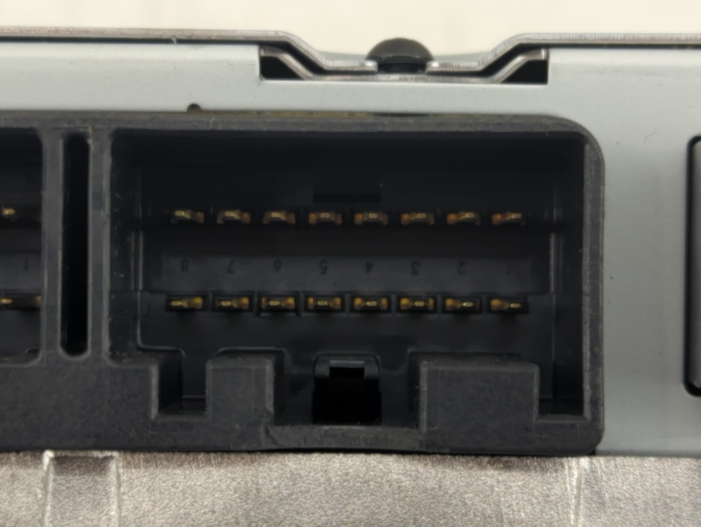 2016-2017 Ford Explorer Radio AM FM Cd Player Receiver Replacement P/N:FB5T-18B849-AE Fits Fits 2016 2017 2018 OEM Used Auto