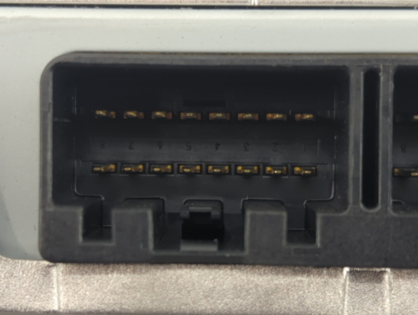 2016-2017 Ford Explorer Radio AM FM Cd Player Receiver Replacement P/N:FB5T-18B849-AE Fits Fits 2016 2017 2018 OEM Used Auto