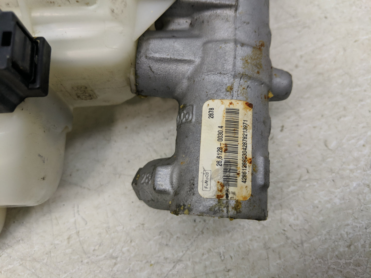 Ford Explorer Brake Master Cylinder 1311447 - Oemusedautoparts1.com