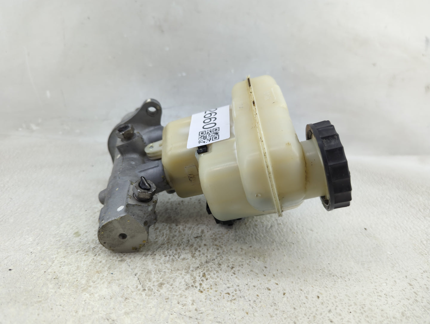Ford Explorer Brake Master Cylinder 1312660 - Oemusedautoparts1.com