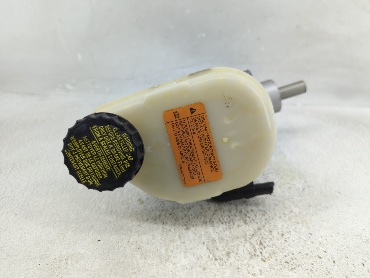 Ford Explorer Brake Master Cylinder 1312660 - Oemusedautoparts1.com