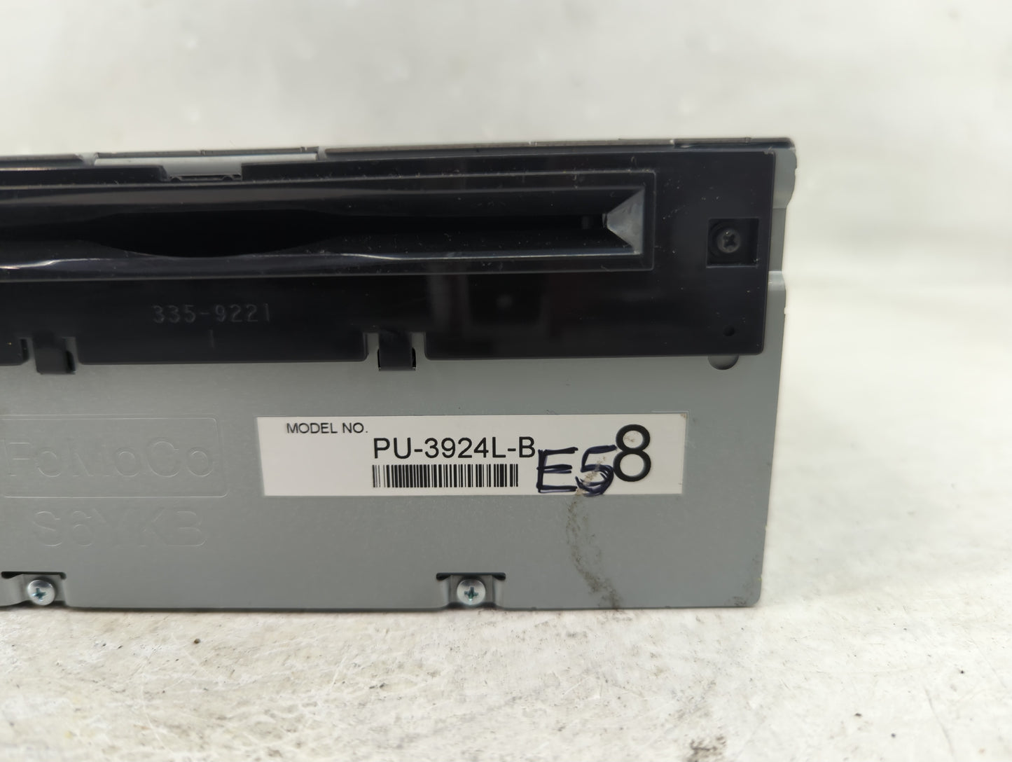 2016-2017 Ford Explorer Radio AM FM Cd Player Receiver Replacement P/N:GB5T-19C107-KA Fits Fits 2016 2017 OEM Used Auto Part