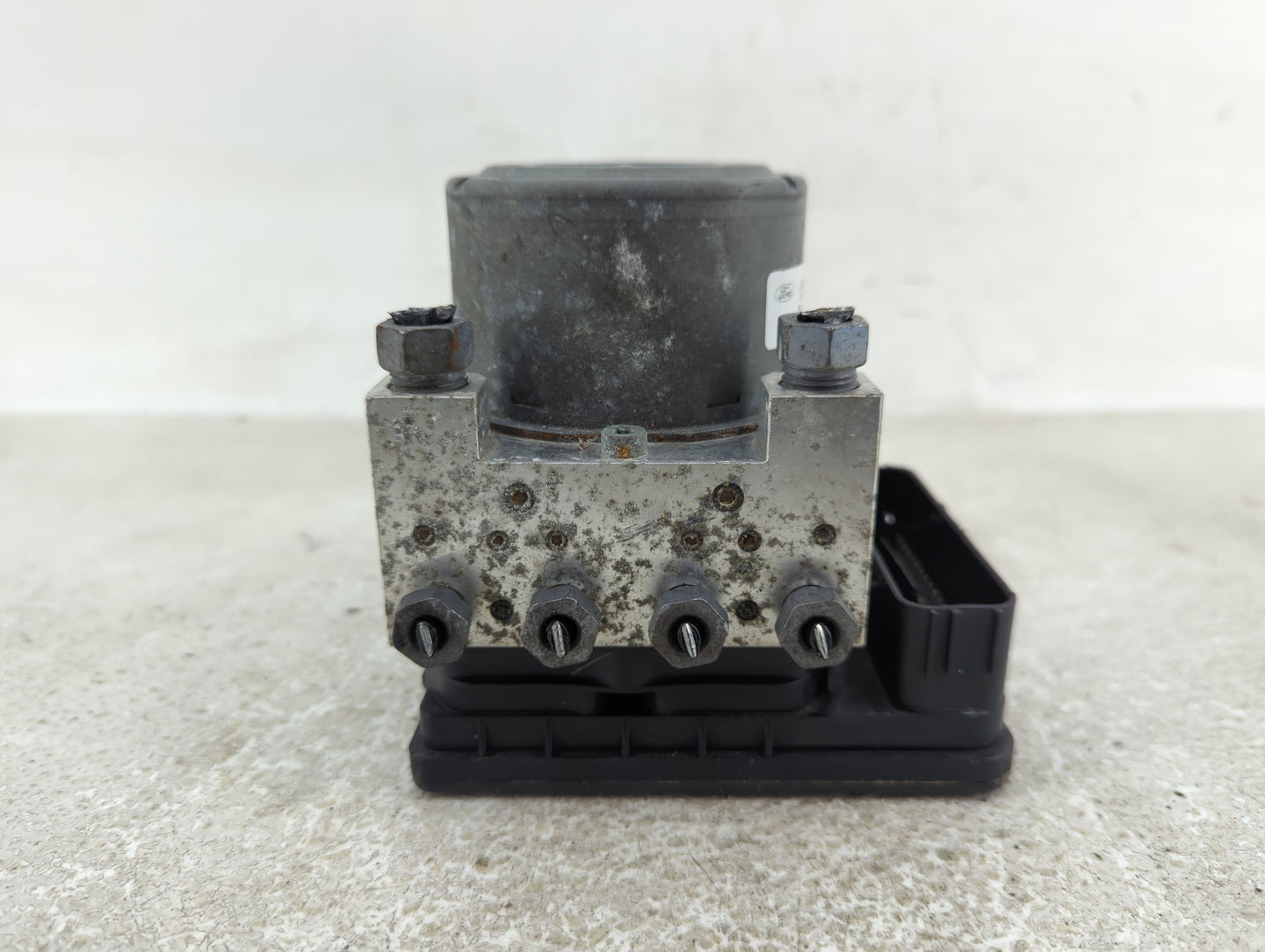 2016 Ford Explorer ABS Pump Control Module Replacement P/N:FB53-2C405-AF Fits OEM Used Auto Parts - Oemusedautoparts1.com