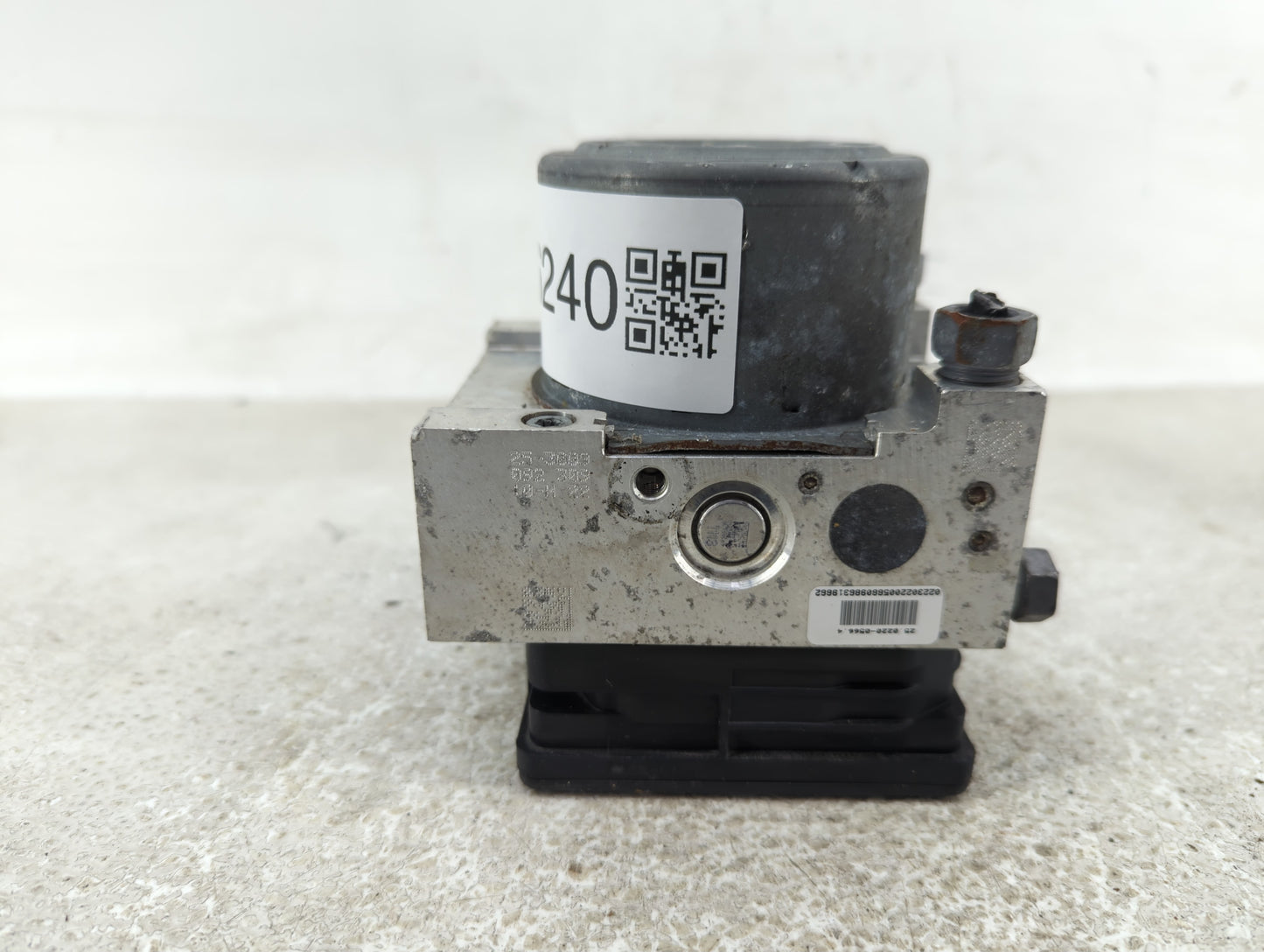 2016 Ford Explorer ABS Pump Control Module Replacement P/N:FB53-2C405-AF Fits OEM Used Auto Parts - Oemusedautoparts1.com