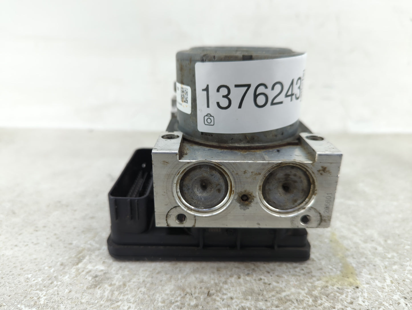 2016 Ford Explorer ABS Pump Control Module Replacement P/N:FB53-2C405-AF Fits OEM Used Auto Parts - Oemusedautoparts1.com