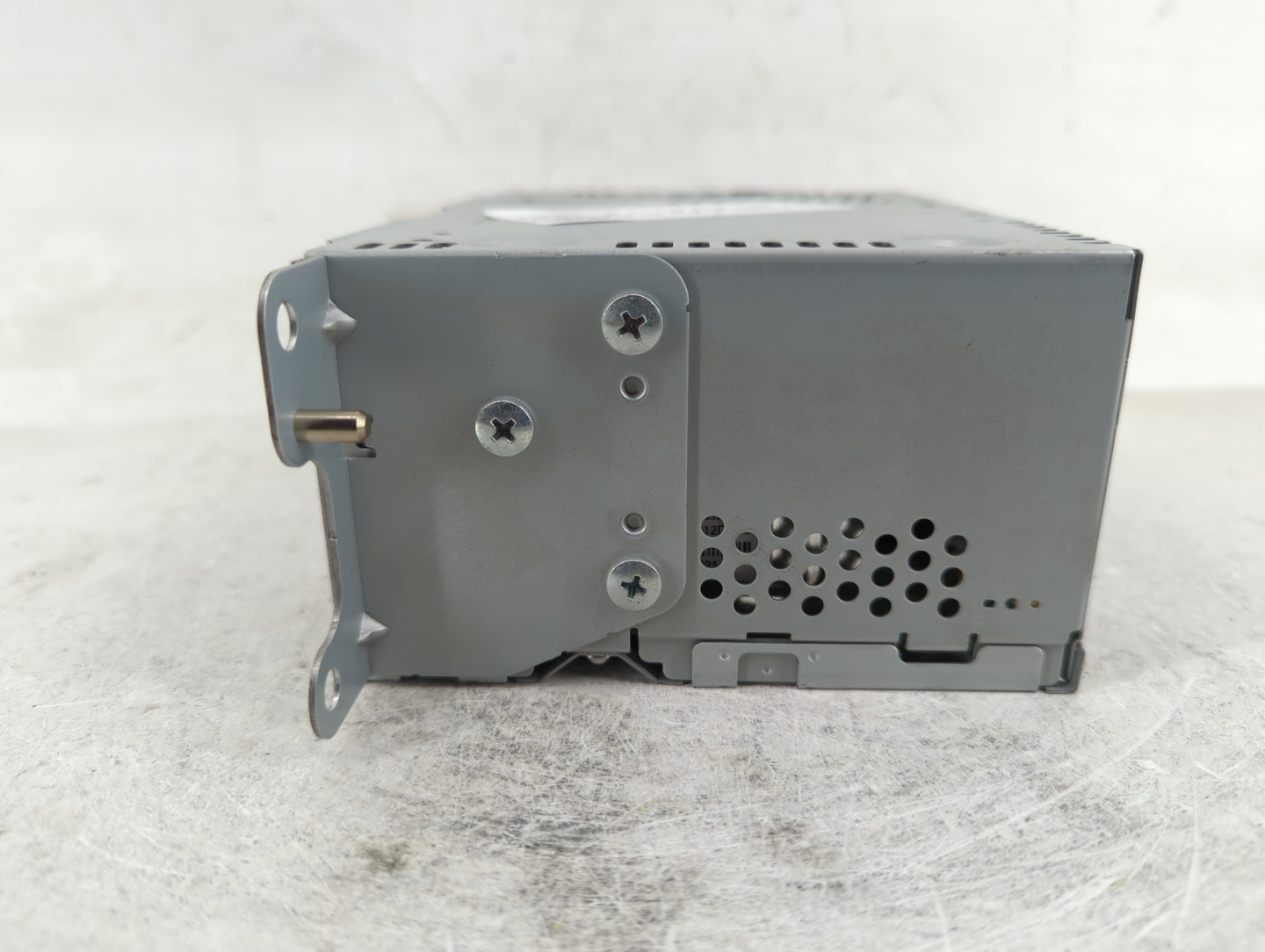 2016-2017 Ford Explorer Radio AM FM Cd Player Receiver Replacement P/N:GB5T-19C107-BG GB5T-19C107-BF Fits Fits 2016 2017 OEM
