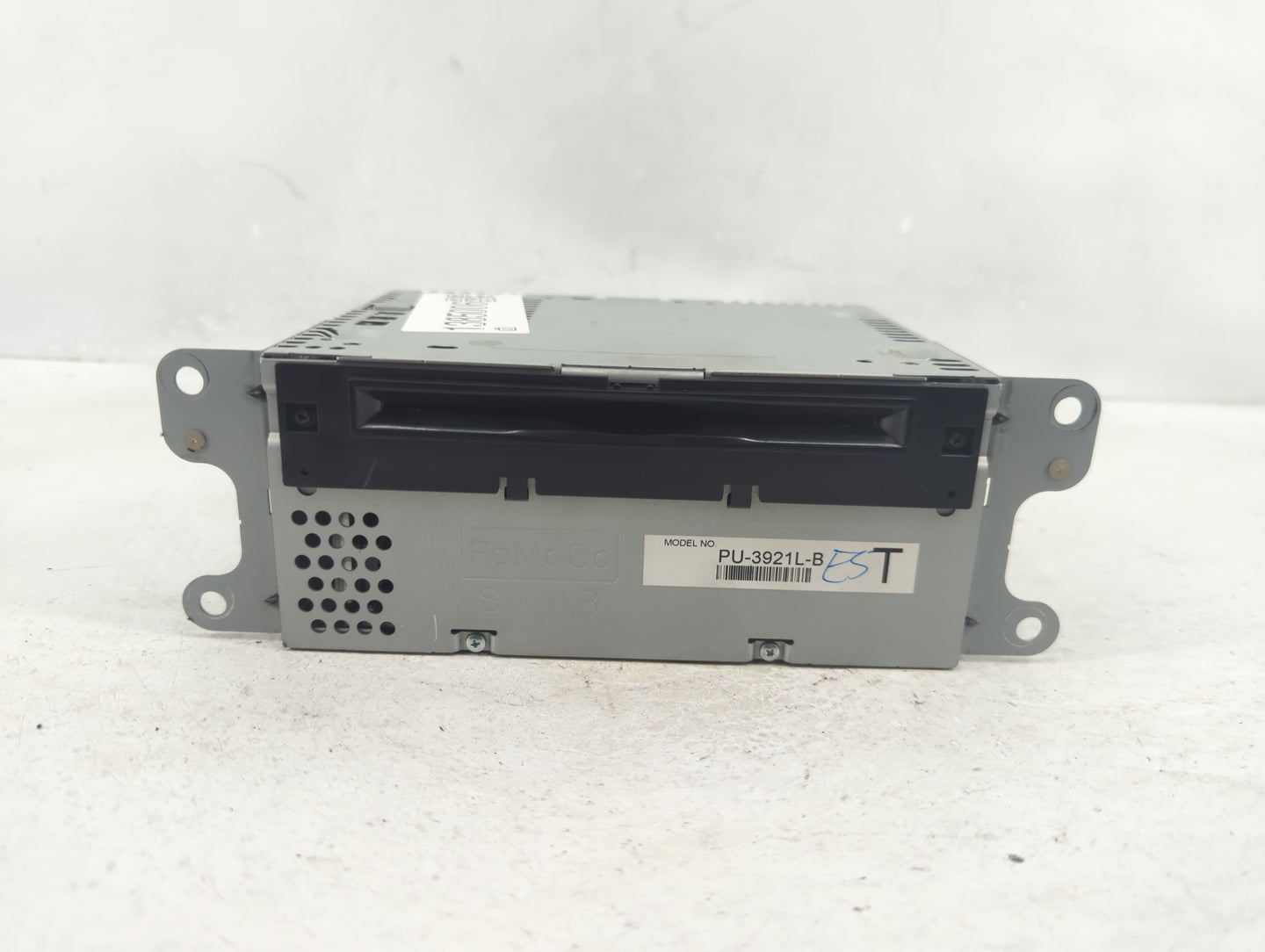 2016-2017 Ford Explorer Radio AM FM Cd Player Receiver Replacement P/N:GB51-19C107-AG Fits Fits 2016 2017 OEM Used Auto Part