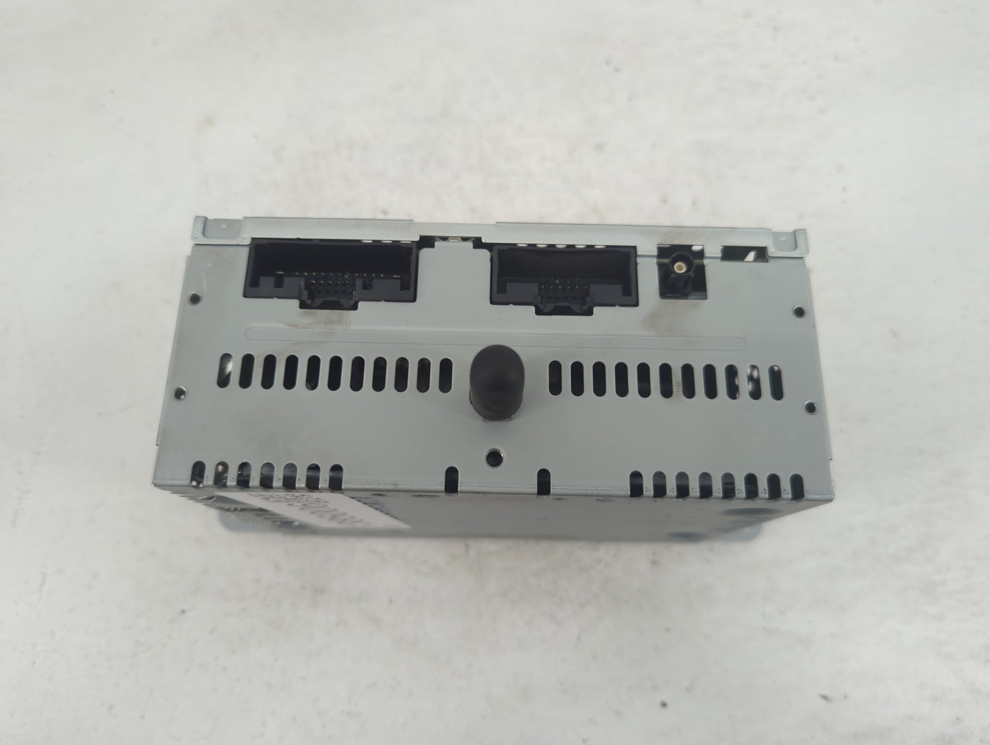 2016-2017 Ford Explorer Radio AM FM Cd Player Receiver Replacement P/N:GB51-19C107-AG Fits Fits 2016 2017 OEM Used Auto Part