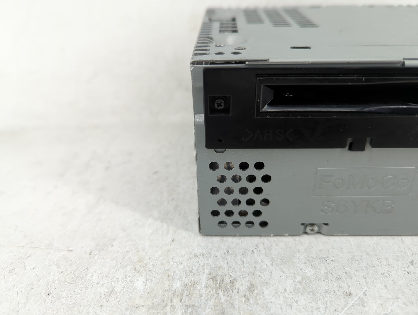 2016-2017 Ford Explorer Radio AM FM Cd Player Receiver Replacement P/N:GB5T-19C107-BF Fits Fits 2016 2017 OEM Used Auto Part