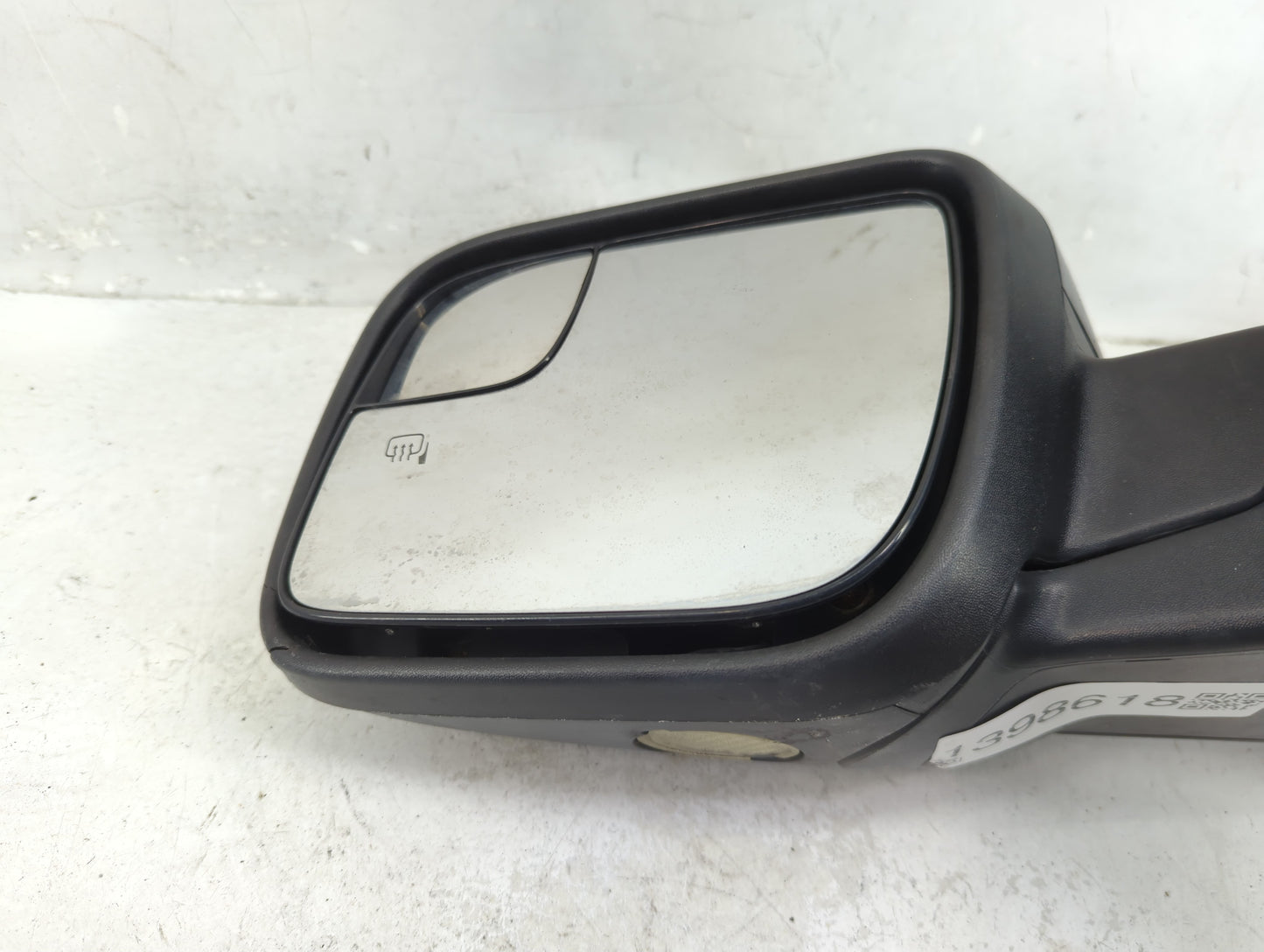2016 Ford Explorer Driver Side View Mirror - Left Door Mirror OEM Used - Oemusedautoparts1.com