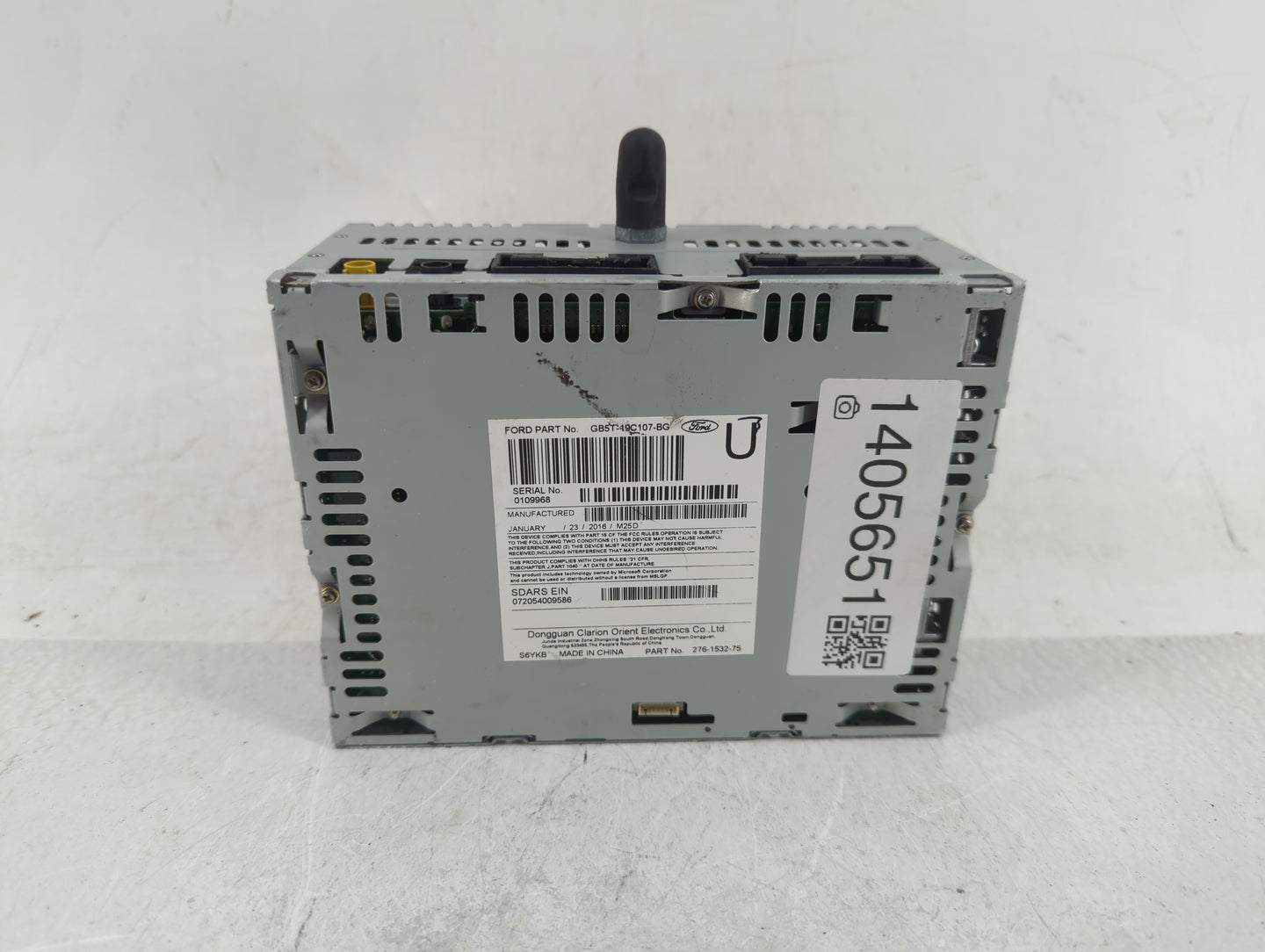 2016-2017 Ford Explorer Radio AM FM Cd Player Receiver Replacement P/N:GB5T-19C107-BG Fits Fits 2016 2017 OEM Used Auto Part